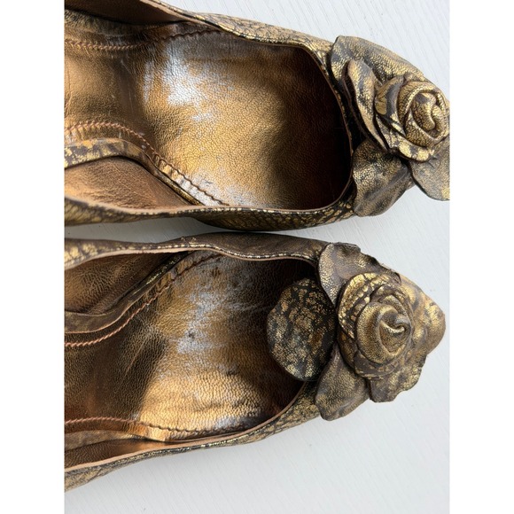 Vintage Y2K Dolce & Gabbana Gold metallicLeather Rose Heels Size 39 US 8-8,5 - Picture 9 of 10